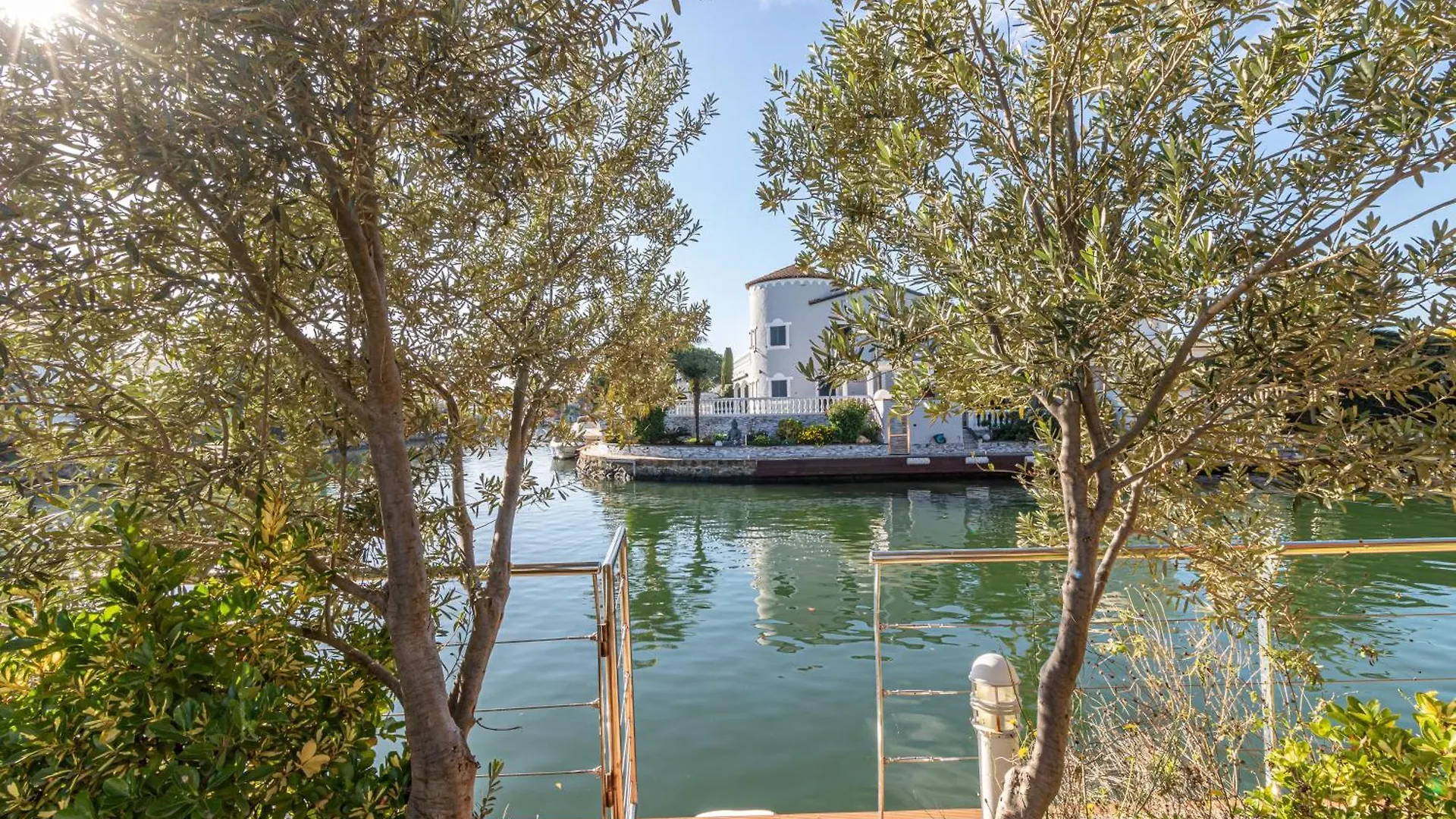 Jouvacations Villa Sun Pani Empuriabrava 0*,