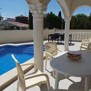  Villa Casa Amb Piscina Privada